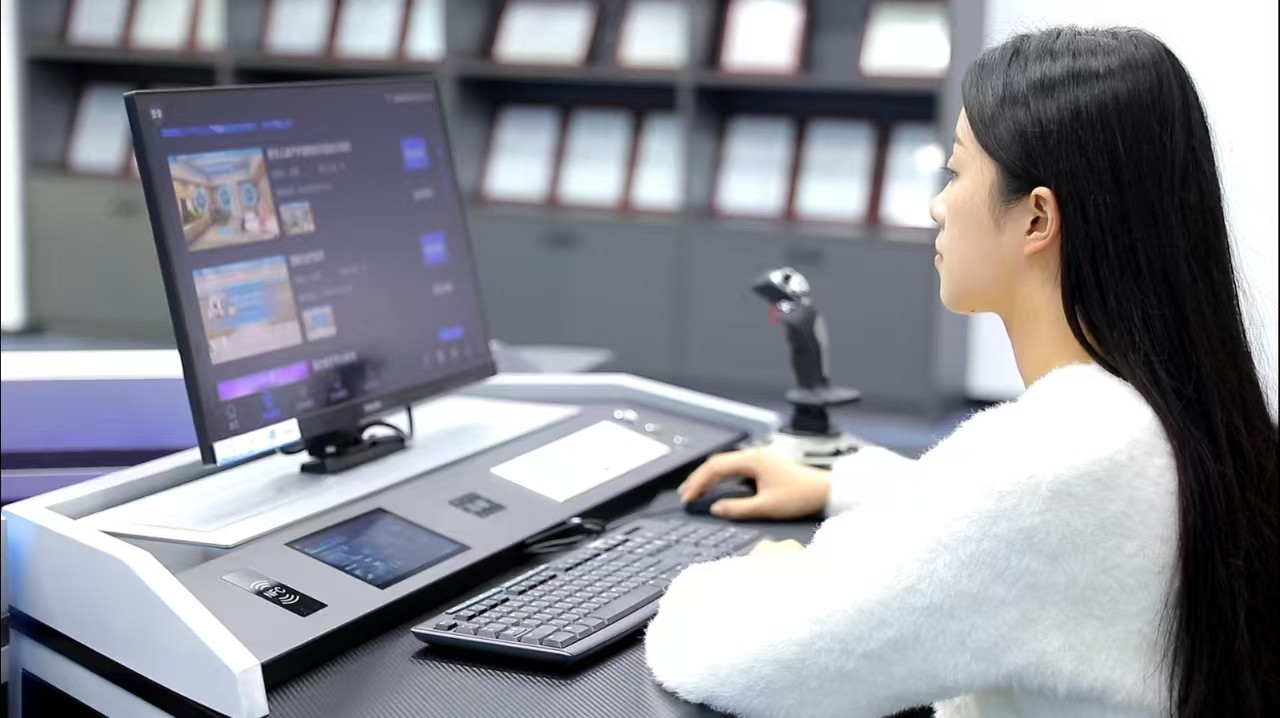 全球中文教育全息社区平台客户端系统，开创全球中文教学新方向